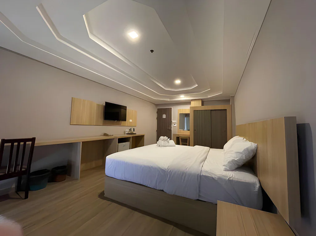 Grand Deluxe Room