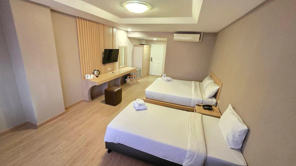Triple Room